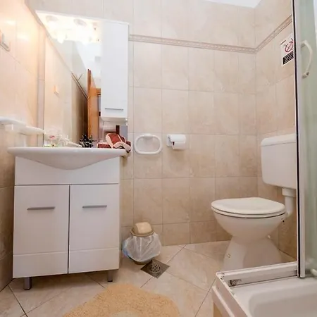 Apartment By The Sea Supetarska Draga - Gonar, Rab - 27566 Rab Town